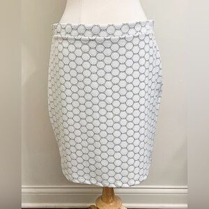 Leota Tabitha Off White Black Dot Luxe Jacquard Stretch Pencil Skirt Size PXL